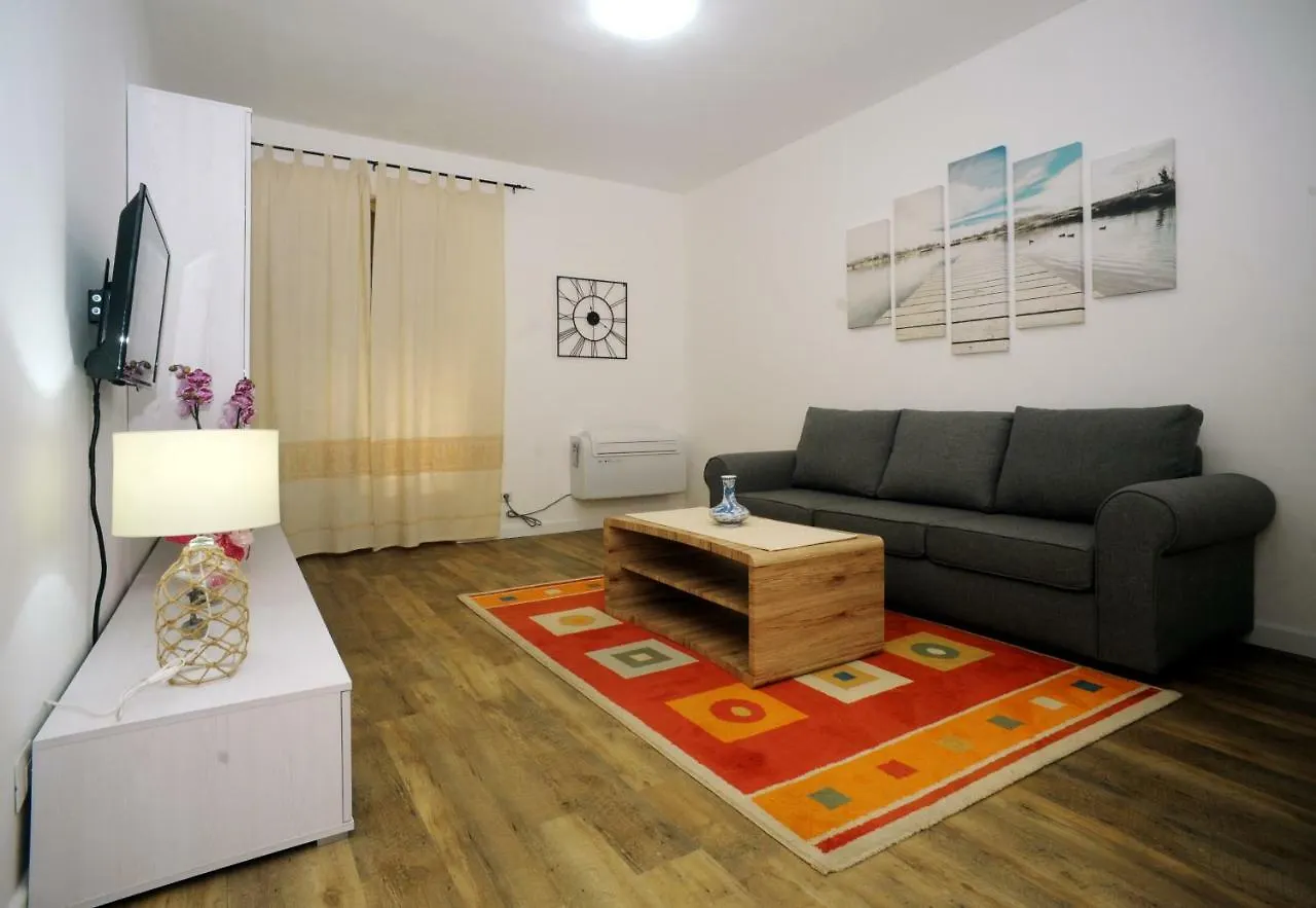 Alkira Lodge Alghero Italy